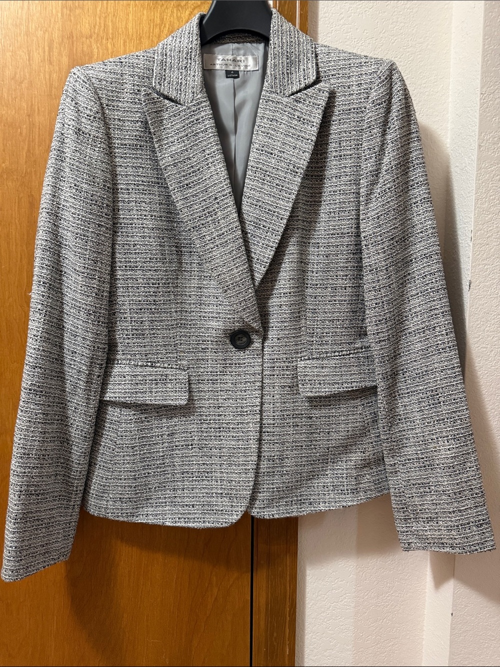 Wow Poshmark - Authentic Tahari Arthur S. Levine NWOT Tweed Style Blazer